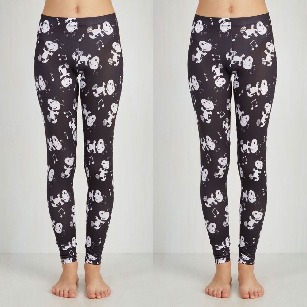 Disney Snoopy Boogie All Over Leggings